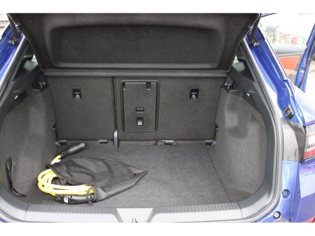 2022 Volkswagen ID.4 LIFE DX 77kWh 174HP €26,950 thumbnail