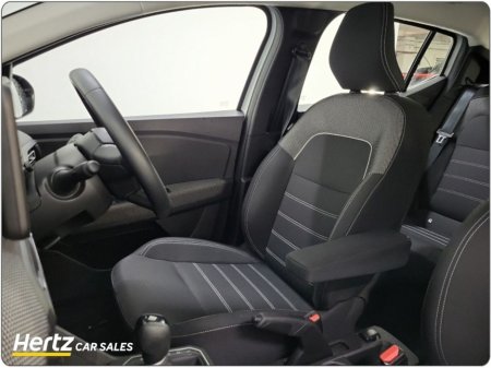 2023 Dacia Sandero EXPRESSION Petrol Automatic €15,790 thumbnail