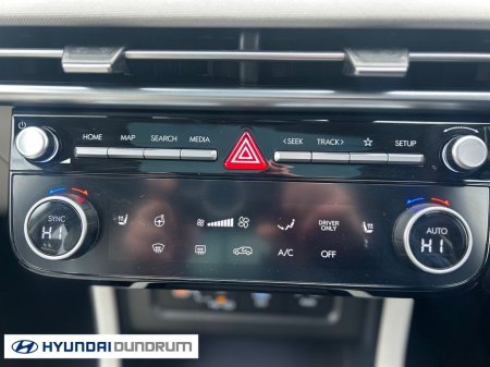 2025 Hyundai Tucson Platinum Phev Auto 2WD €48,950 thumbnail