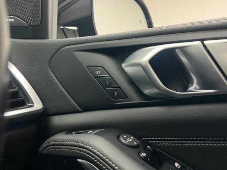 2022 BMW X5 45E M SPORT XDRIVE €66,990 thumbnail