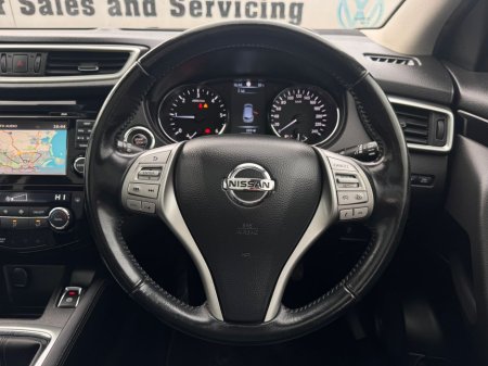 2017 Nissan Qashqai - thumbnail 32