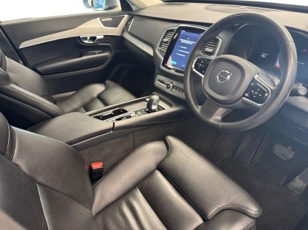 2023 Volvo XC90 - thumbnail 6