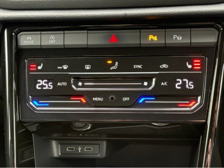 2023 Volkswagen T-Roc R-LINE 2.0TDI 150BHP AUTOMATIC €36,950 thumbnail