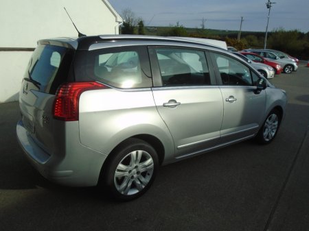 2014 Peugeot 5008 - photo 5