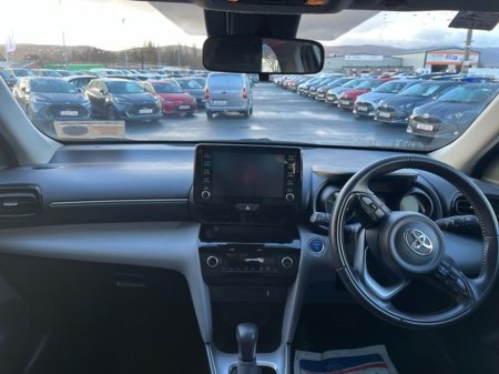 2022 Toyota Yaris Cross - thumbnail 8