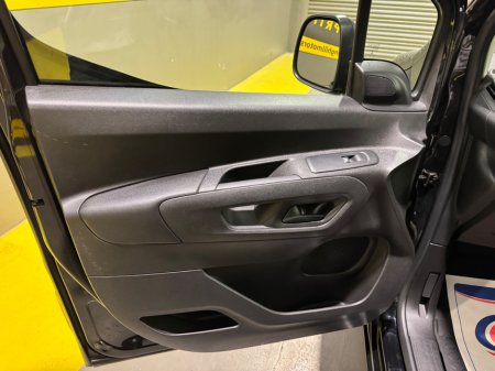 2021 Citroen Berlingo - thumbnail 29