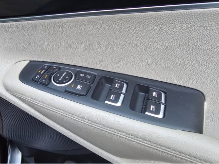 2016 Kia Sorento PLATINUM 5DR €12,950 thumbnail