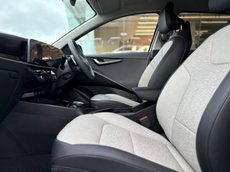 2025 Kia e-Niro - thumbnail 2