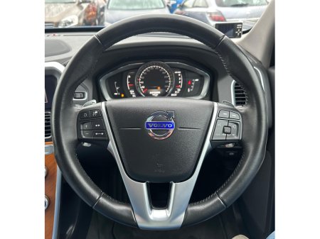 2017 Volvo XC60 2.0L Diesel Automatic  Sunroof (3276) €21,995 thumbnail