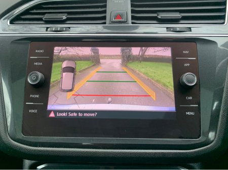 2018 Volkswagen Tiguan - thumbnail 27