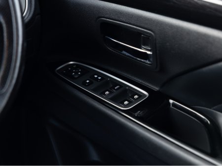 2016 Mitsubishi Outlander - thumbnail 20