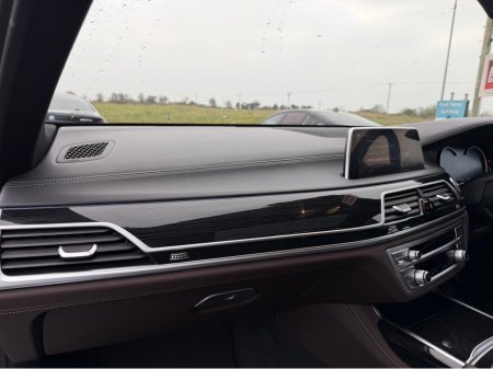 2017 BMW 7 Series M Sport - Top Spec - Fully Loaded €28,900 thumbnail