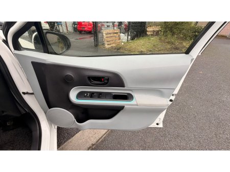 2012 Toyota Aqua  €8,000 thumbnail