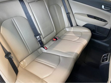 2016 Kia Optima - thumbnail 12