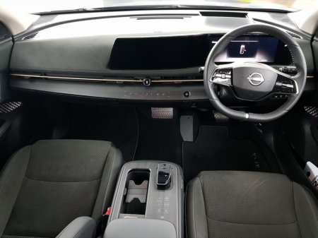 2024 Nissan Ariya - thumbnail 3