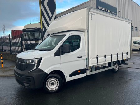 2026 Renault Master Renault Master Curtain Side with Tail Lift thumbnail