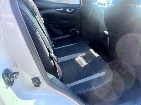 2018 Nissan Qashqai - thumbnail 10