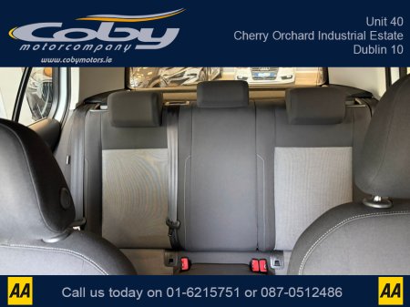 2013 Volkswagen Golf - thumbnail 20