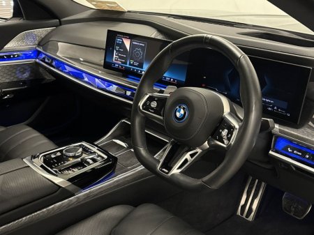 2024 BMW 7 Series - thumbnail 6