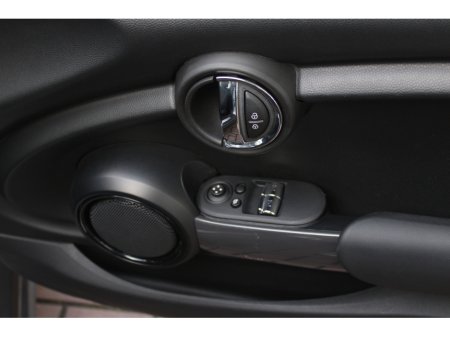 2019 MINI Cooper - thumbnail 10