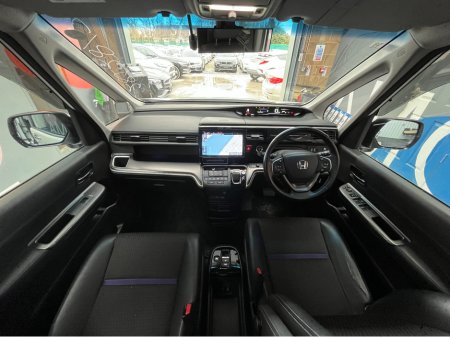 2020 Honda Stepwagon - thumbnail 19