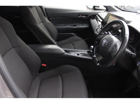 2018 Toyota C-HR - thumbnail 11