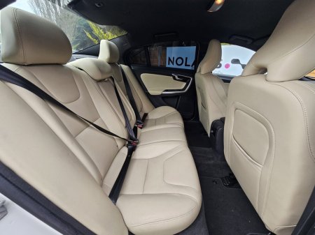 2017 Volvo S60 - thumbnail 22