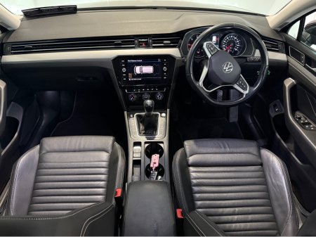 2021 Volkswagen Passat SEL ELEG Highline €23,950