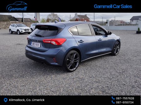 2019 Ford Focus - thumbnail 2