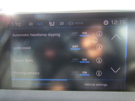 2018 Peugeot 3008 - thumbnail 29