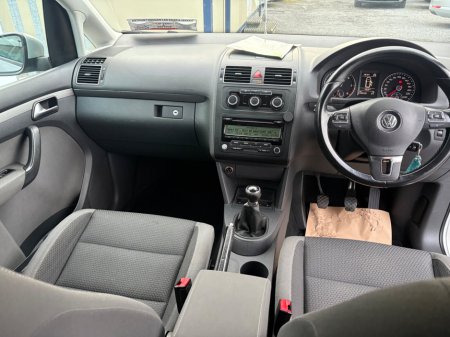 2011 Volkswagen Touran 1.6 TDI 105BHP COMFORTLINE BLUEMOTION €5,950 thumbnail