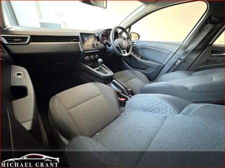 2023 Renault Clio AUTOMATIC 1.0 PETROL TCe90 CVT D Full Equilibre / 1 OWNER / IRISH CAR €19,950 thumbnail