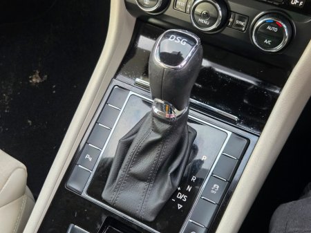 2016 Skoda Superb STYLE 2.0 TDI 190BHP DSG 4DR AUTO €10,950 thumbnail