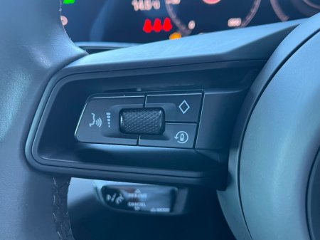 2022 Porsche Taycan 4S Cross Turismo 93kWh €61,995 thumbnail