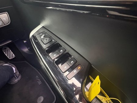 2022 Kia EV6 - thumbnail 11