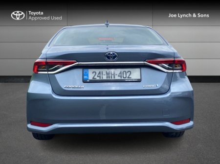 2024 Toyota Corolla COROLLA LUNA SALOON €33,995