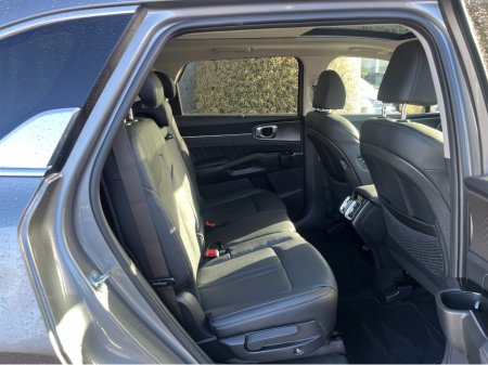 2025 Kia Sorento - thumbnail 12