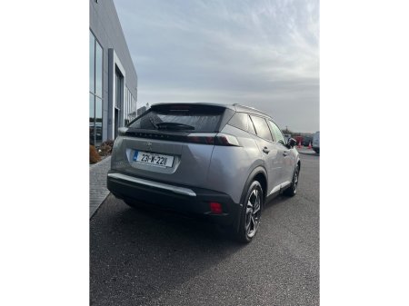 2023 Peugeot 2008 - thumbnail 5