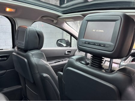 2016 Peugeot 5008 - thumbnail 16