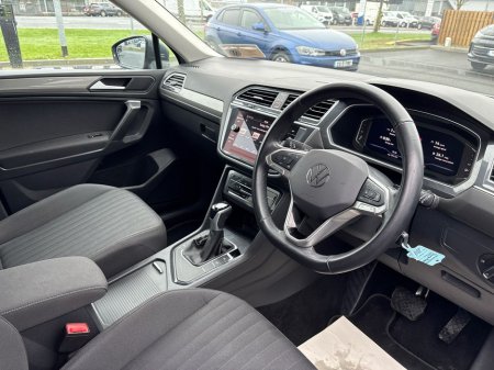 2024 Volkswagen Tiguan - thumbnail 6