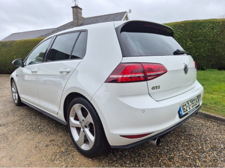 2016 Volkswagen Golf Gti Dsg €19,950 thumbnail