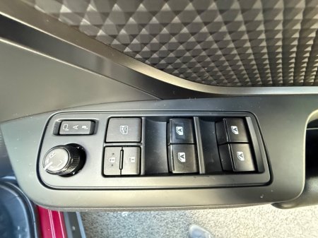 2019 Toyota C-HR - thumbnail 24