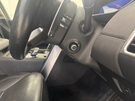 2021 Land Rover Discovery  €41,950 thumbnail