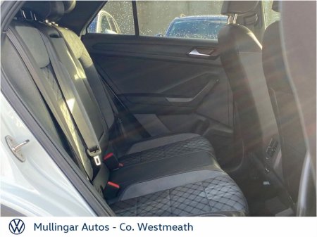 2023 Volkswagen T-Roc 2.0 TDI 116HP R-Line €32,450 thumbnail