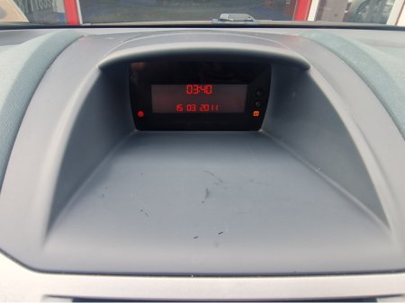 2011 Ford Fiesta - thumbnail 20