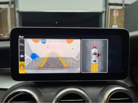 2020 Mercedes-Benz C Class 2020 MERCEDES-BENZ C220D LAUREUS EDITION SPORTS P 2.0 AUTOMATIC / CRUISE CONTROL / REVERSE CAMERA / ELECTRIC MEMORY & HEATED SEATS / PADDLE SHIFTERS AND MORE thumbnail