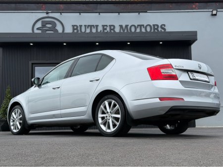 2016 Skoda Octavia - thumbnail 18