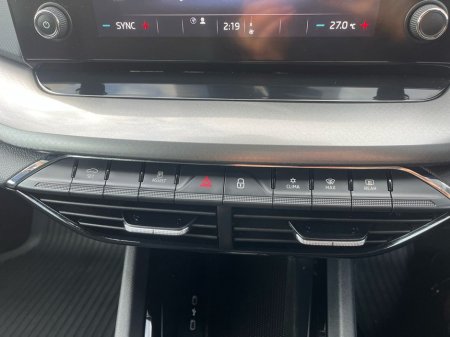 2023 Skoda Octavia - thumbnail 24