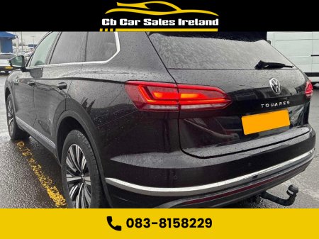 2020 Volkswagen Touareg V6 SEL TECH TDI A €48,700 thumbnail