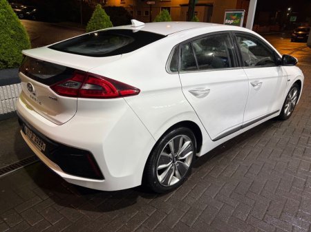 2017 Hyundai Ioniq 1.6 Petrol Hybrid - Auto €12,990 thumbnail